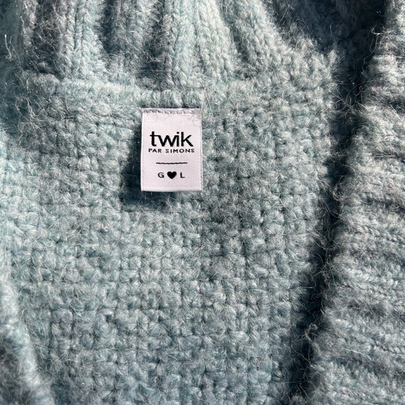 Light blue versatile sweater vest - Picture 2 of 4